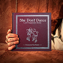 She Don't Dance